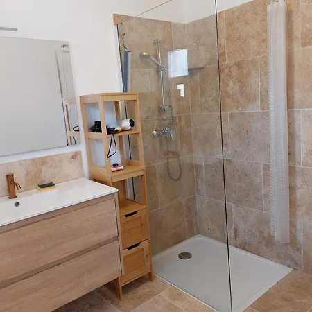 בית נופש Iris 4 Etoiles - Climatisation - Piscine -axelle Loc'appart *