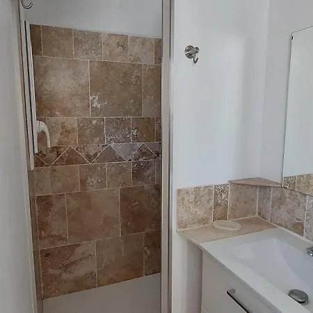 בית נופש Iris 4 Etoiles - Climatisation - Piscine -axelle Loc'appart *